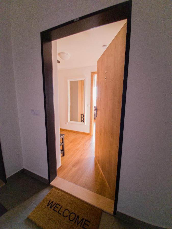 Modern Flat With Large Terrace Daire Hradec Králové Dış mekan fotoğraf